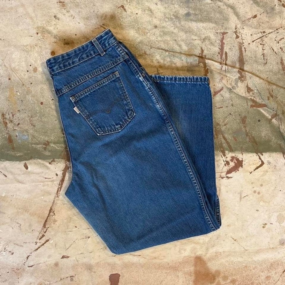 vintage 90s Levi's Misses Jeans Measure 30x28.5 Made in the USA